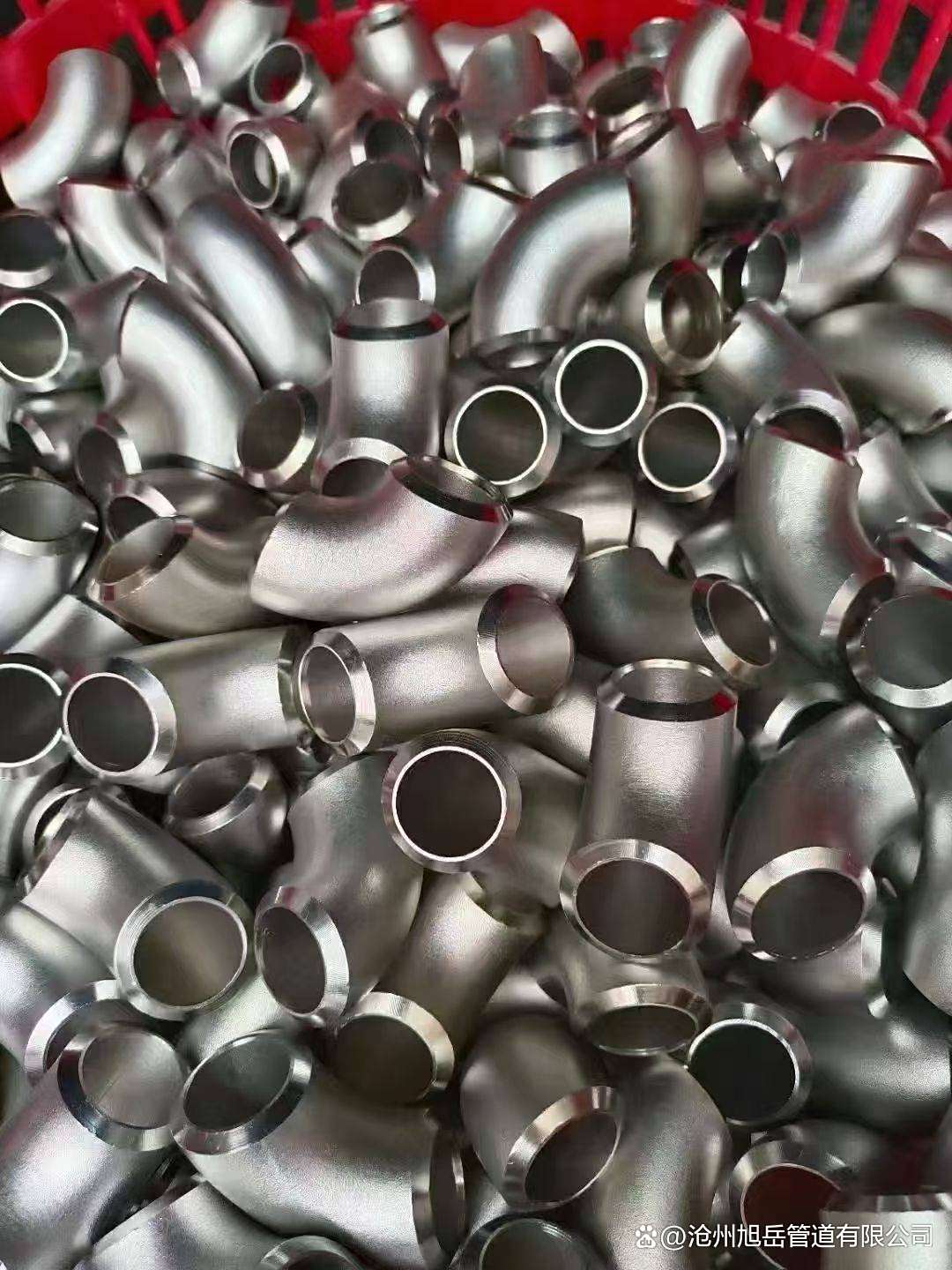 专业冲压弯头厂家 打造高品质弯头与法兰产品